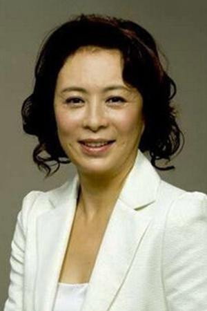 刘佳 as Zhong Qin in Pediatrician