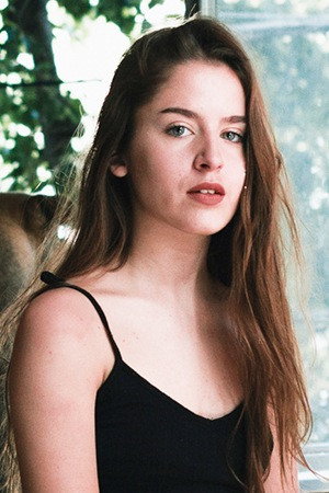 Antonia Bengoechea as Maria Eugenia in Argentina, 1985