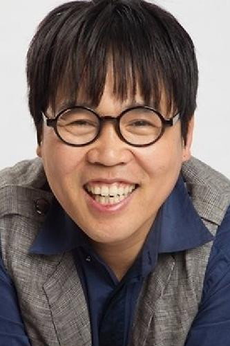 정은표 as Dae-shik in Happy Funeral Director