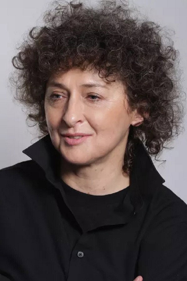 Beata Fudalej as Irena Lilien in Holy Week
