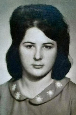 Раиса Васильева (II) as Saleswoman in If You Go