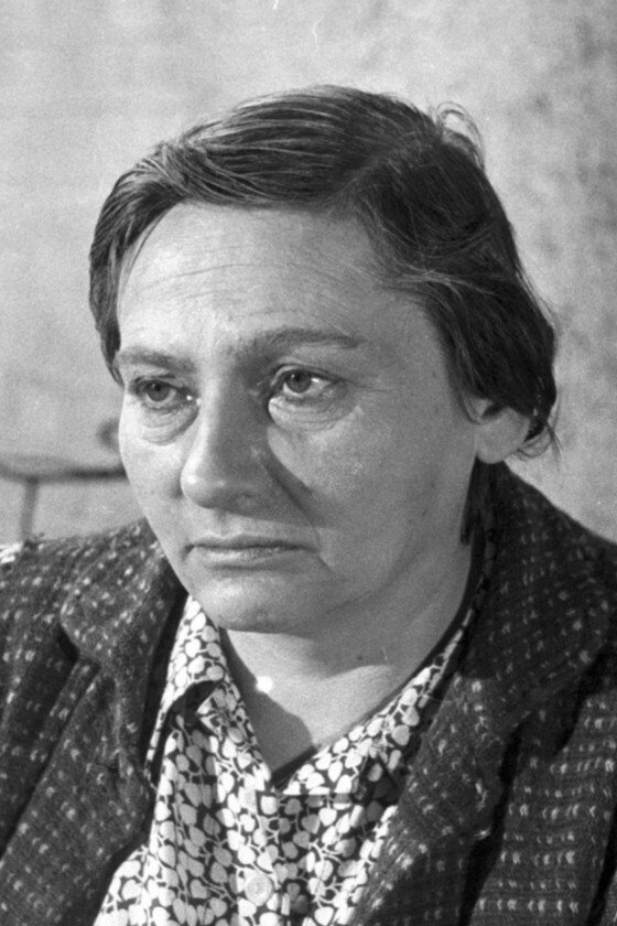 Maria Kierzkowa as Sobczakowa in Little Town