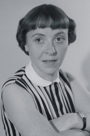 Gina Presgott as Stoltze in Steinzeitballade