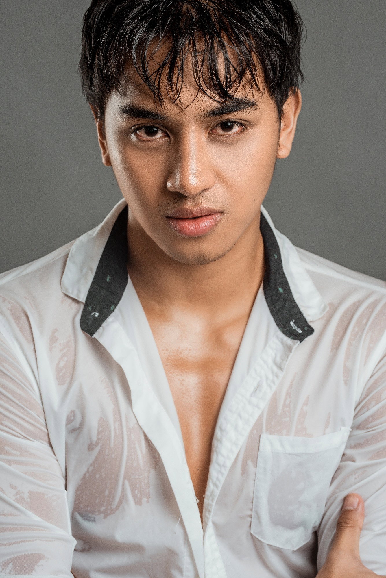 Marco Gomez as Ray in Pabuya