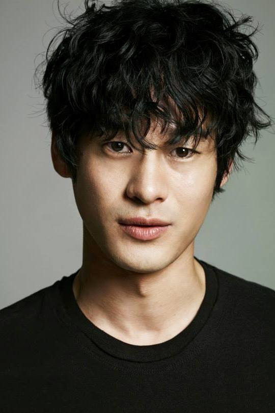 이선구 as Minho in Memories