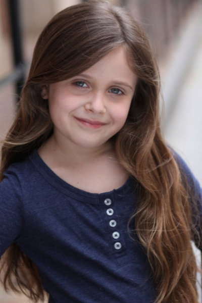 Aviva Winick as Little Anna in Wildling
