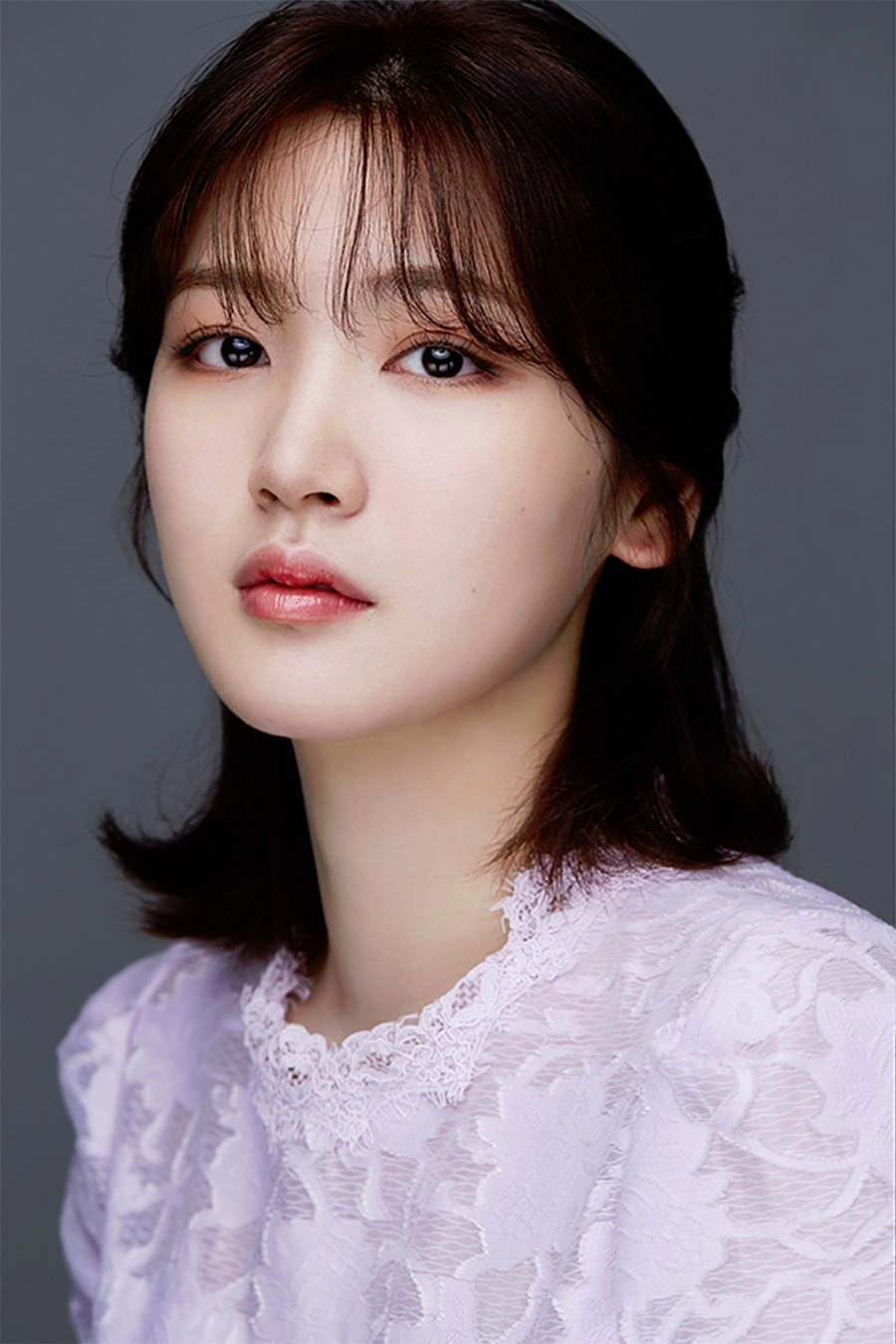 Yoo Na-gyeol as Oh Yoon-yeong in The Mermaid Prince