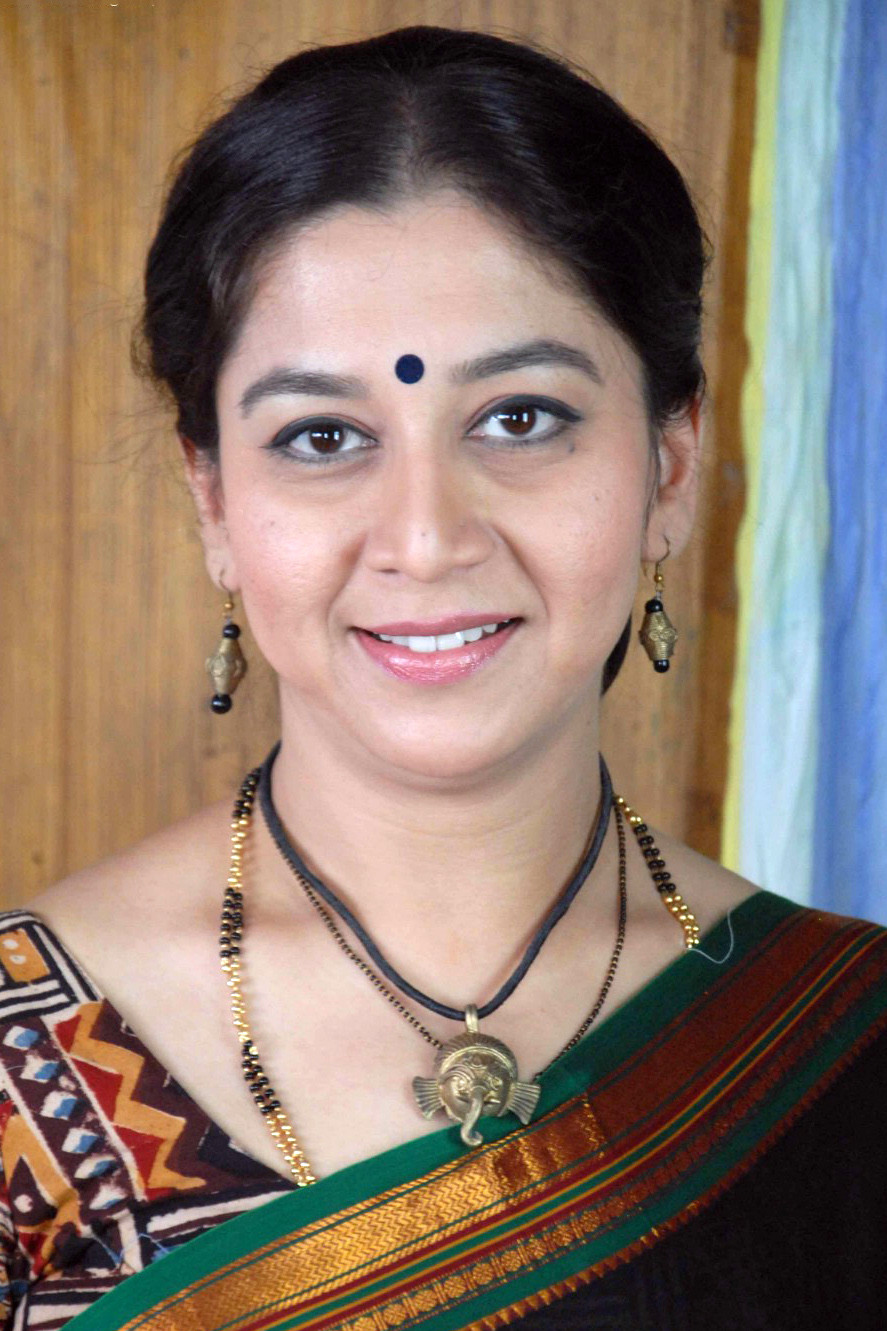 Sudharani as Janaki in Mane Devru