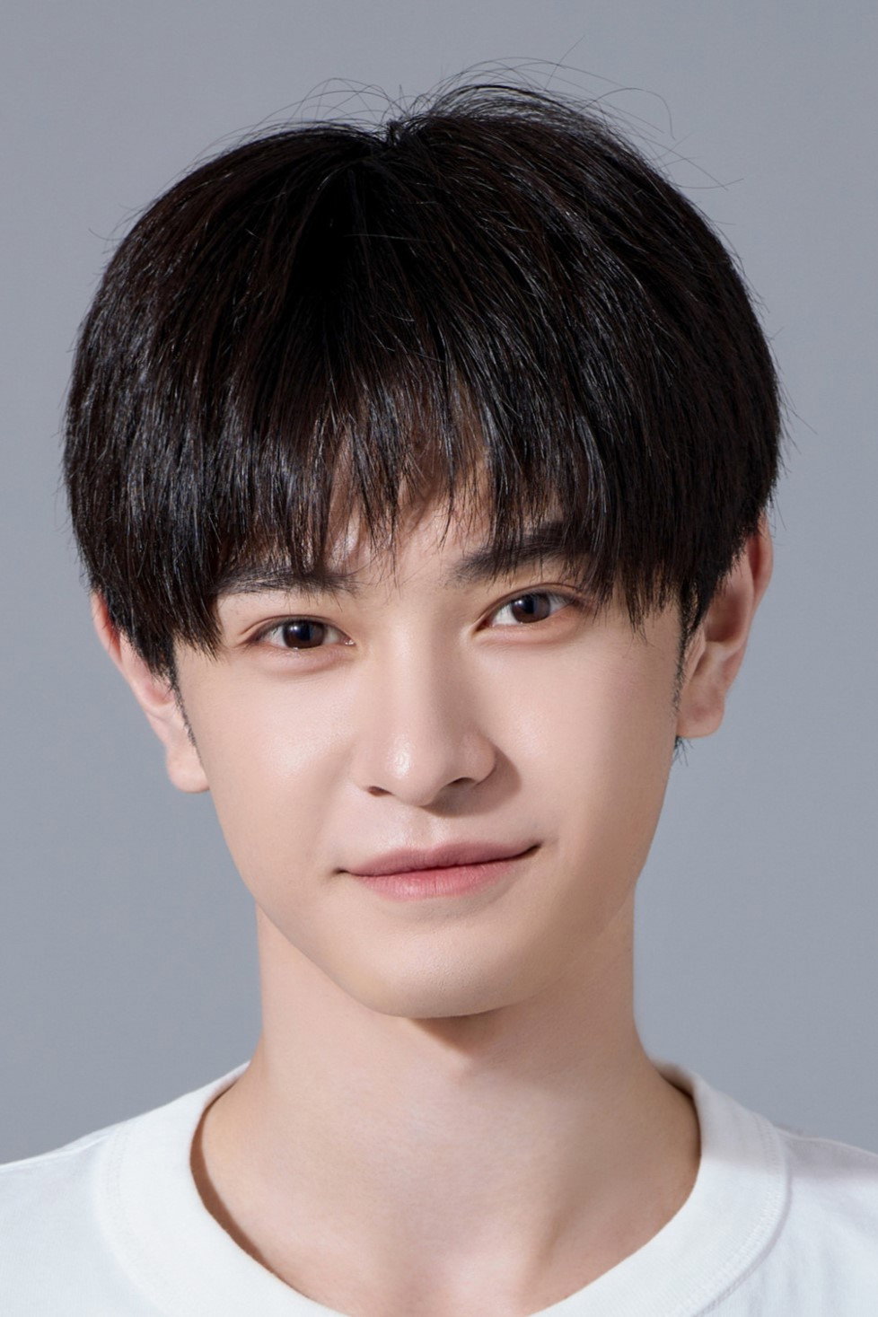 黎明旭 as Wen Zhibai in The Blade of Romance