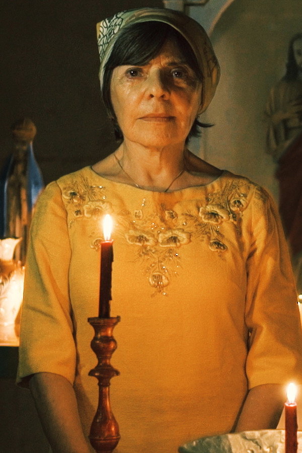 Violeta Nagai as Dona Quitéria in O Monstro do Sertão