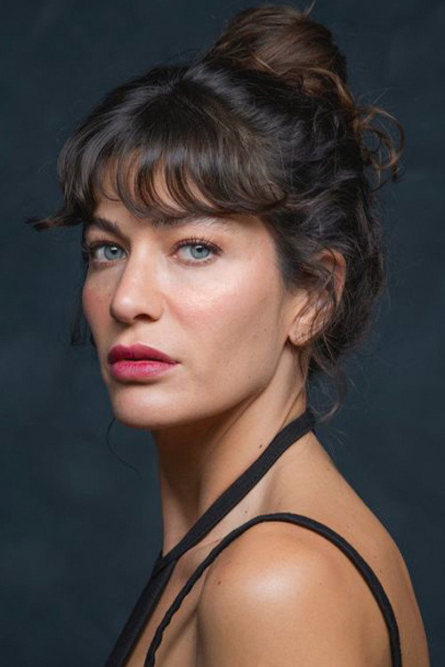 Berrak Tüzünataç as Farah in Filinta: An Ottoman Policeman