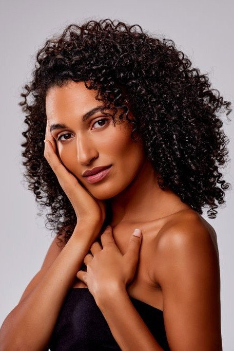 Ona Moody as Self in Rikkie Kollé, the most beautiful woman in the Netherlands