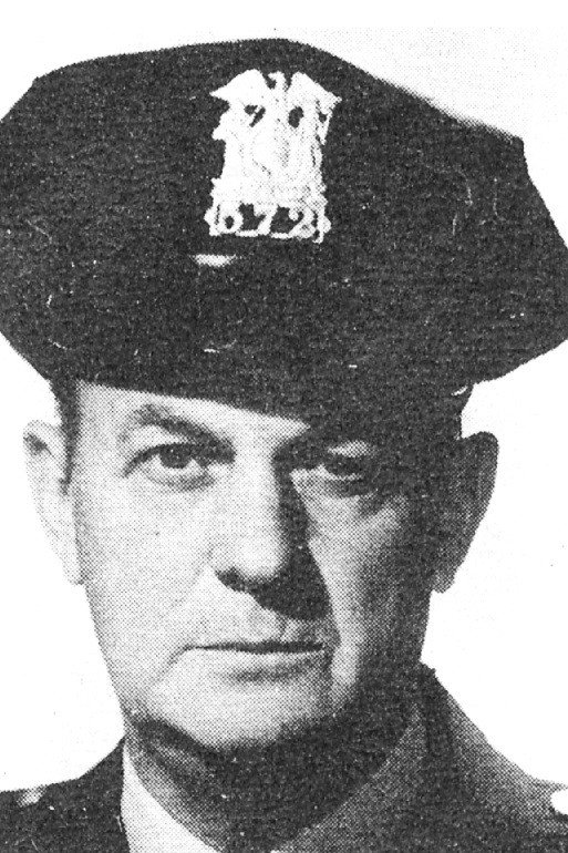 Jack Cheatham as The Turnkey (uncredited) in The Crime Doctor's Warning