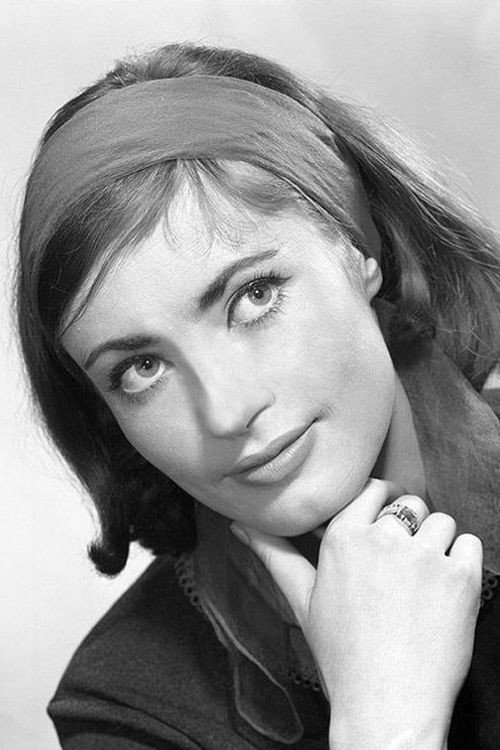 Виктория Фёдорова as Valya Dovger in Strong with Spirit
