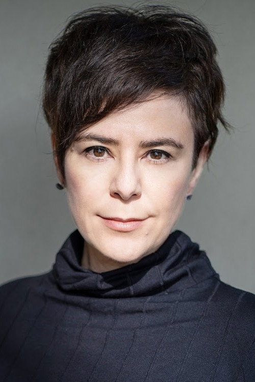 Fernanda Takai as Tim in Ilha Rá-Tim-Bum