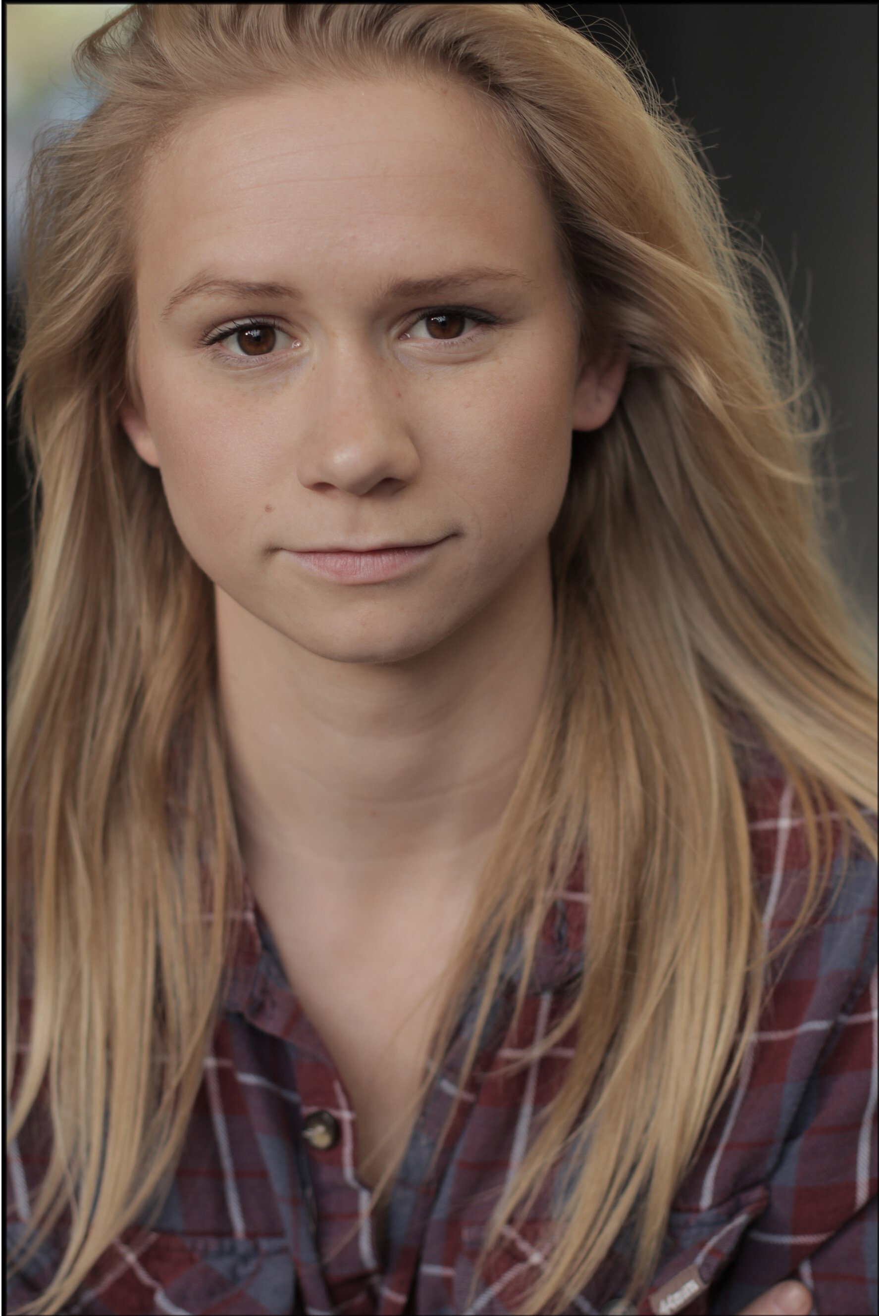 Kirstie McHugh as Photographer in Man Eaters