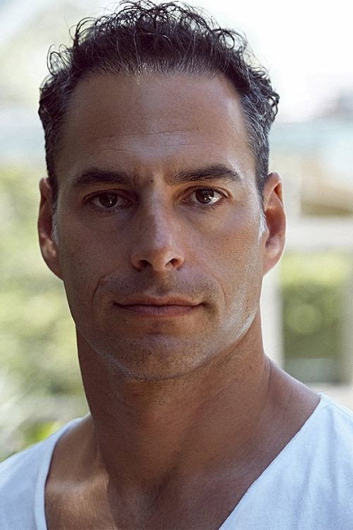 Lucas Akoskin as Pancho in Papá x dos