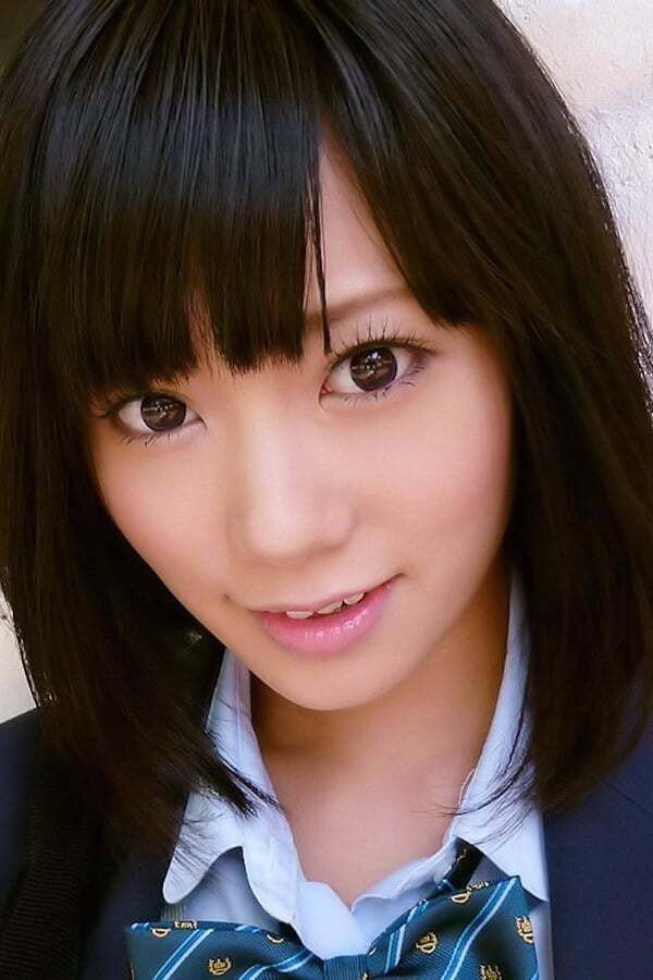 琥珀うた as Kaisu's workmate in The Caged Flower