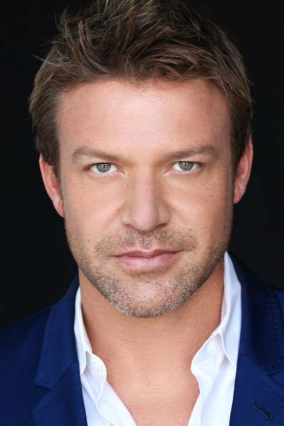 Matt Passmore as Neil Truman in Satisfaction