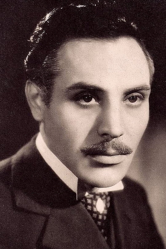 Roldano Lupi as Carlo Fontana in Eleonora