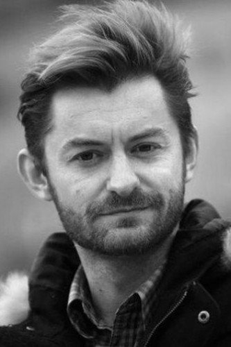 Moamer Kasumović as Damir Fazlinović in Crazy, Confused, Normal
