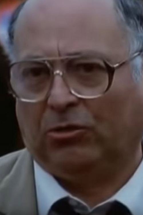 Riccardo Pazzaglia as sé stesso in Quelli della notte