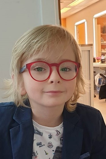 Oliver Bodart as Milo in Girl