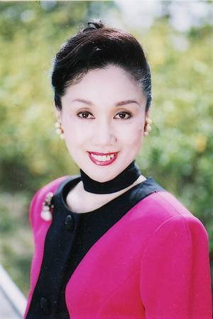 Izuhi Higashioka as Momoko's mother in Teacher, Don't Turn Me On!
