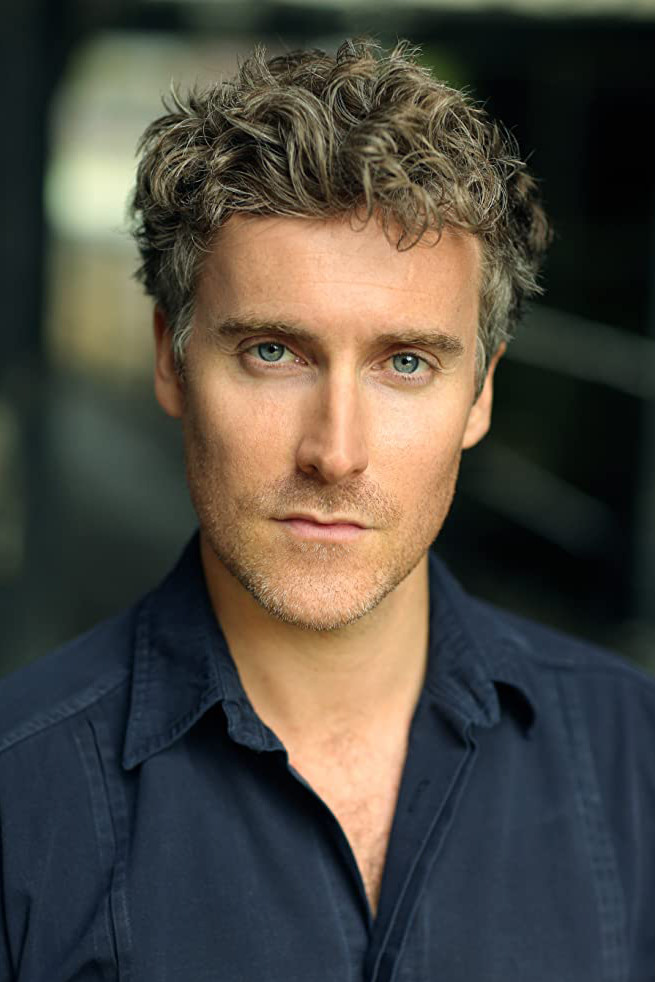 Tom Turner as Dylan in Pat & Cabbage