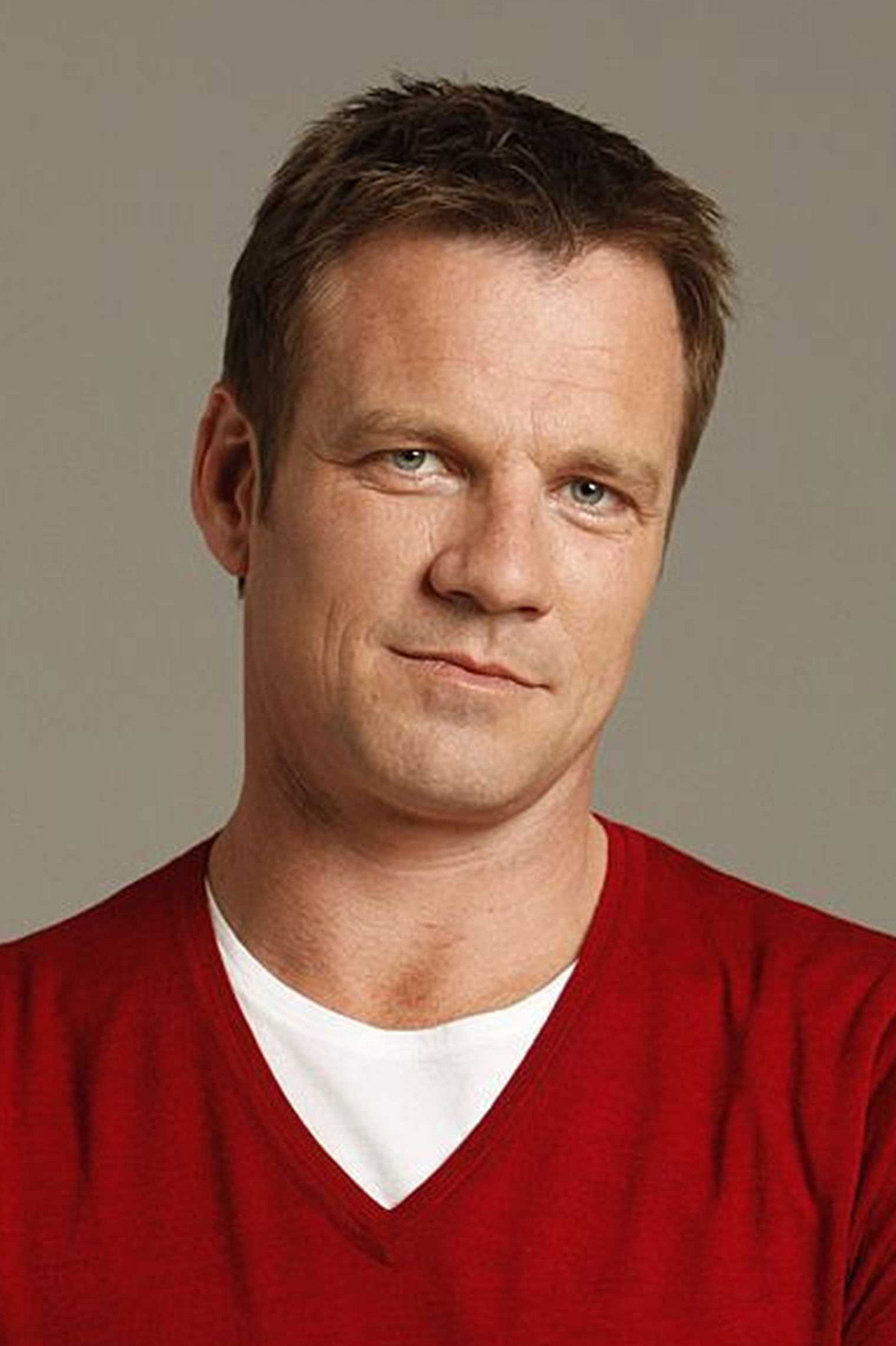 Sandy Winton as Glenn Sanderson in Fragmentary