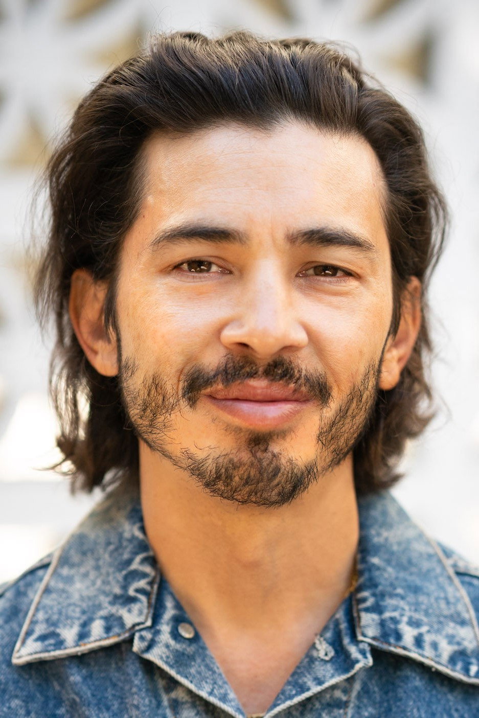 Jon Budinoff as Sebastian Wilde in The Resident