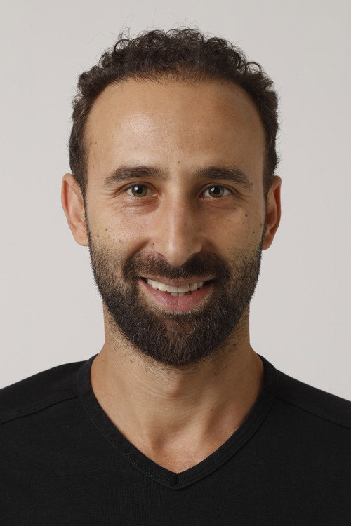 Seçkin Öcek as Garson in Water For Father