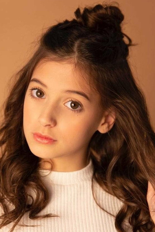 Laura Rauseo as Magali in Monica and Friends