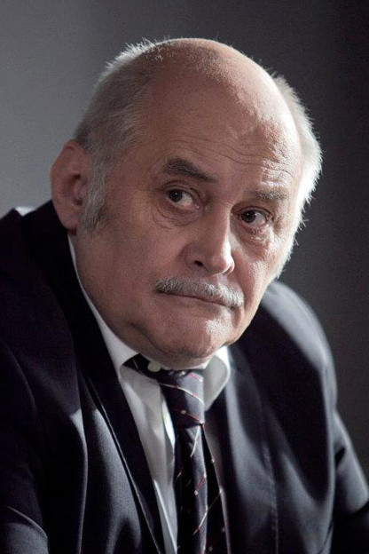 Grzegorz Warchoł as prezes Dzidek Miśkiewicz in Sukces
