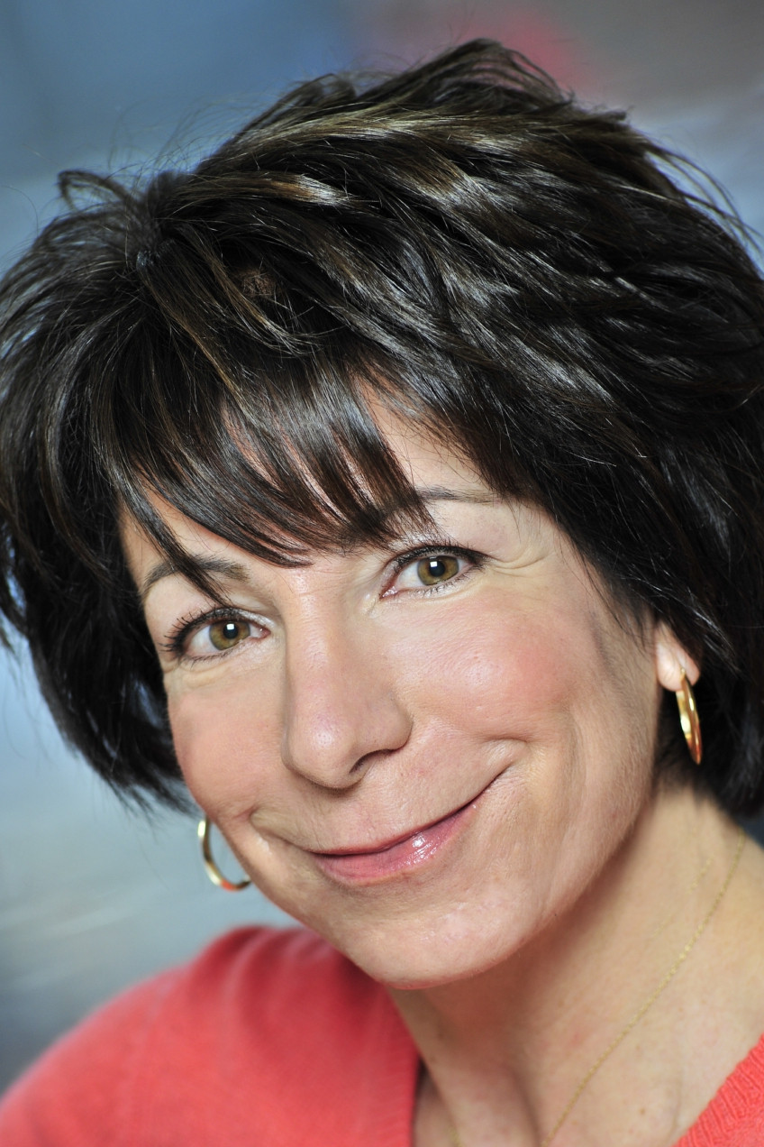 Jocelyne Zucco as Nonna in Mangiacake