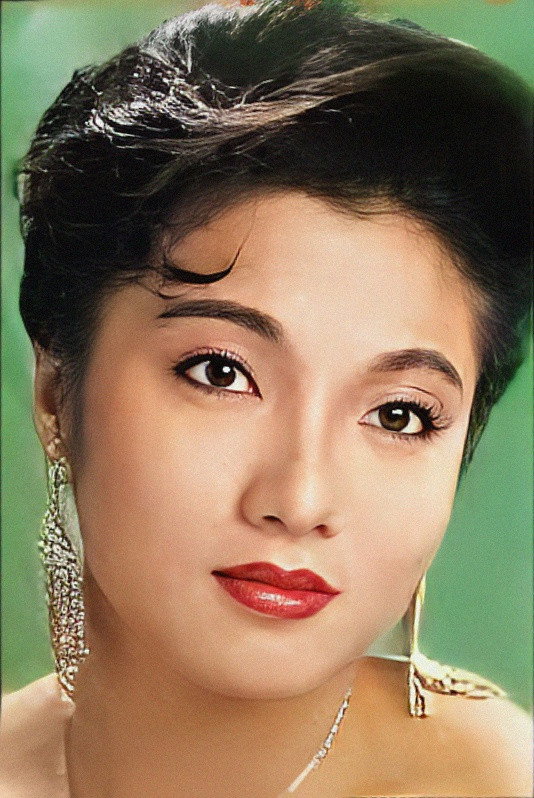 劉淑華 as 温黛黛 in The Sect of Blood & Iron