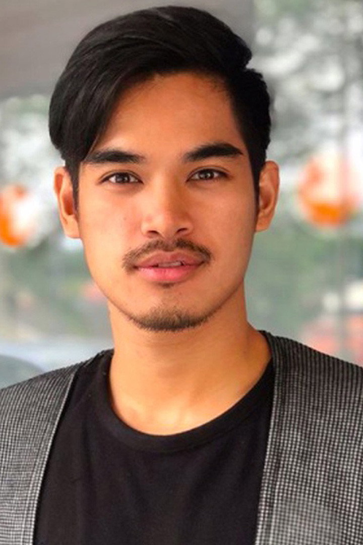 Alif Muhaimin as Khalif in Sara Sajeeda