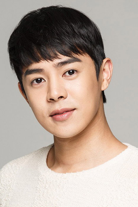 Alexander as Kim Jun Ho in My Korean Jagiya