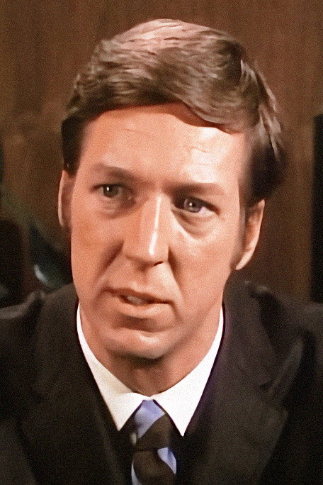 David Hartman as Dr. Paul Hunter in The Bold Ones: The New Doctors