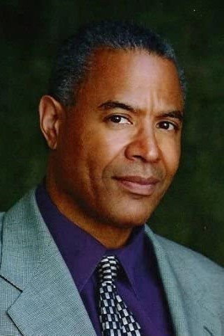 Tyrees Allen as Warren Jacobi in Women's Murder Club
