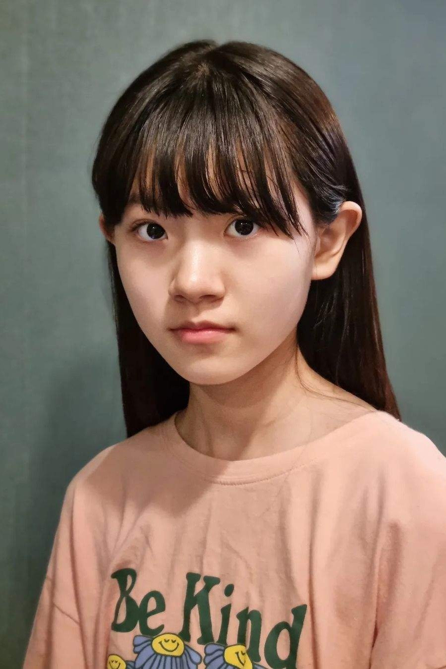홍정민 as Yoo-jin in Kids Are Fine