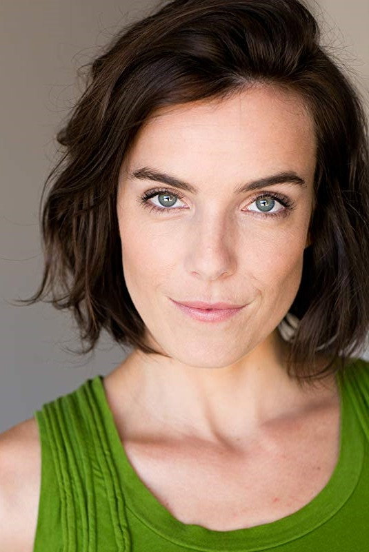 Carole Weyers as Carole in Winterlong