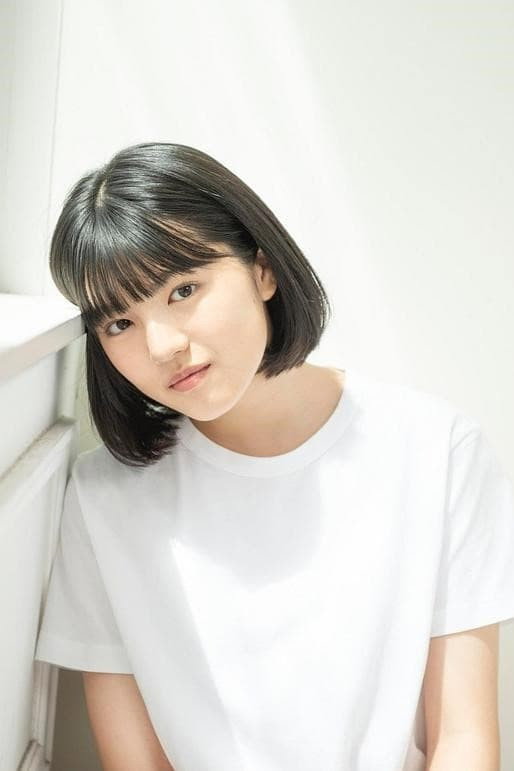 清田みくり as Chizuru in Swimming in a Sand Pool