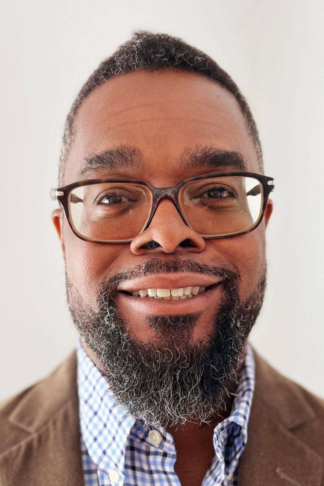 N'Gai Croal as Self - Senior Writer: Newsweek, 1995-2009 in Power On: The Story of Xbox