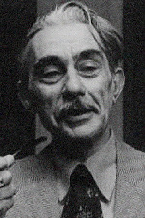 Sadıq Hüseynov as Хасанбек in Пора красных яблок