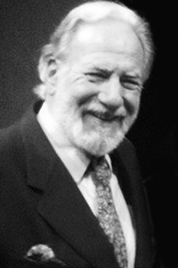 Julio Marticorena as Larsen in My Masterpiece