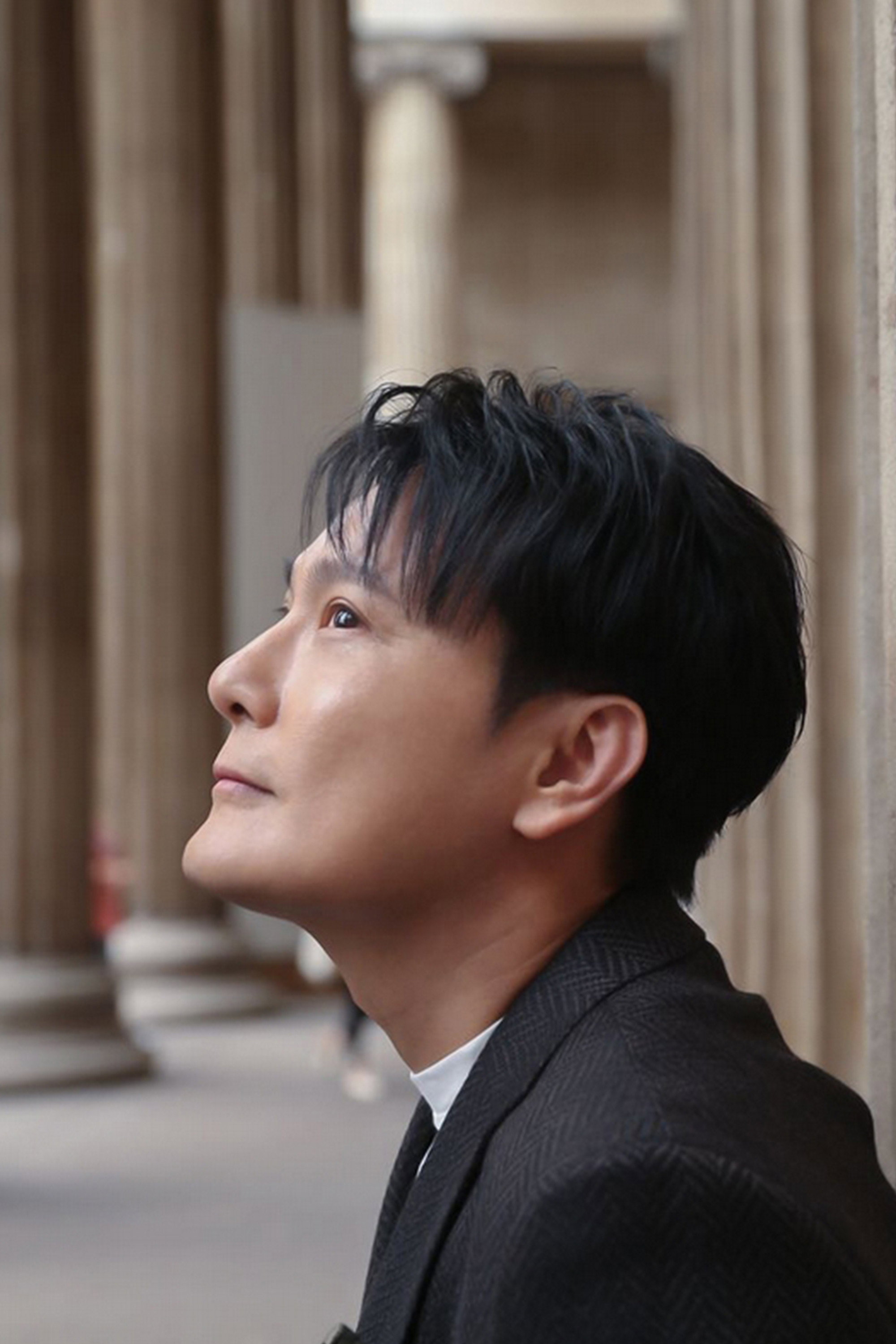 Jeff Chang as Lin Shuang-Ran 林爽然 in A Pinwheel Without Wind
