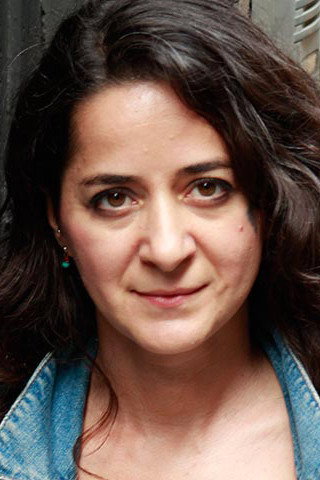 Gülhan Kadim as Türkan in Treasure Hunters
