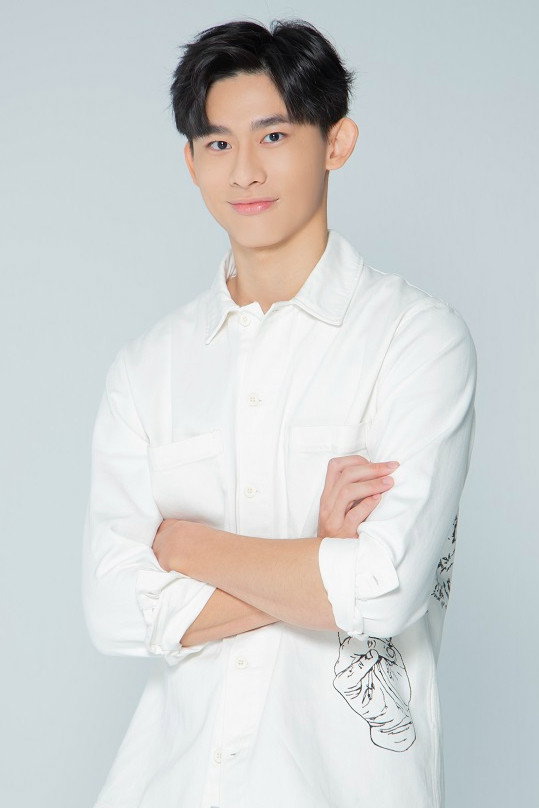 Yu-Tung Lin as Bai Zong-yi in Kiseki: Dear To Me