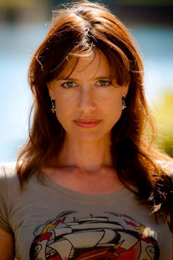 Nicole Hansen as Janelle Shoemaker in Afterworld